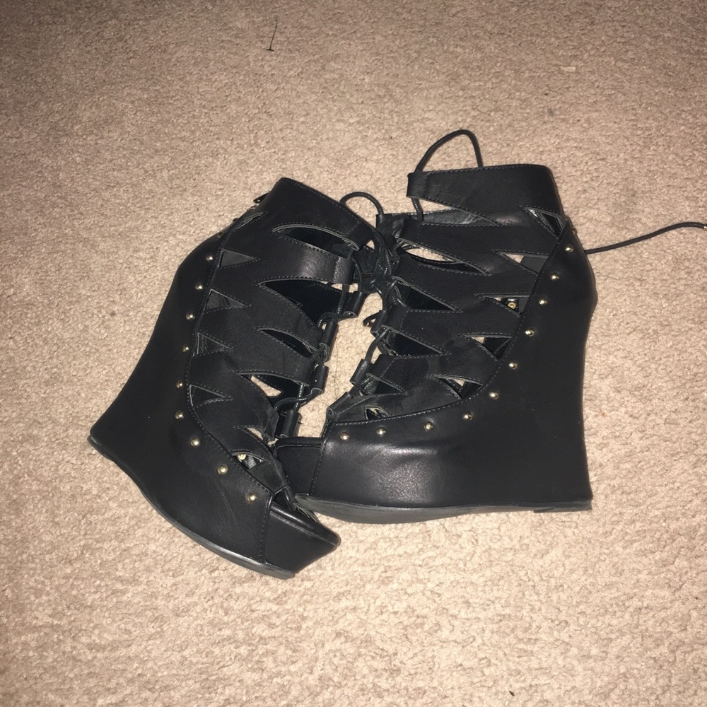 Shoe Dazzle Lace Up Heels